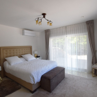 NÎMES – CARREAU DE LANES : Villa d’Exception de 248 m² sur 3000 m² de Terrain Paysagé avec Piscine et Pool House - miniature 13