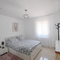 NÎMES – CARREAU DE LANES : Villa d’Exception de 248 m² sur 3000 m² de Terrain Paysagé avec Piscine et Pool House - miniature 11