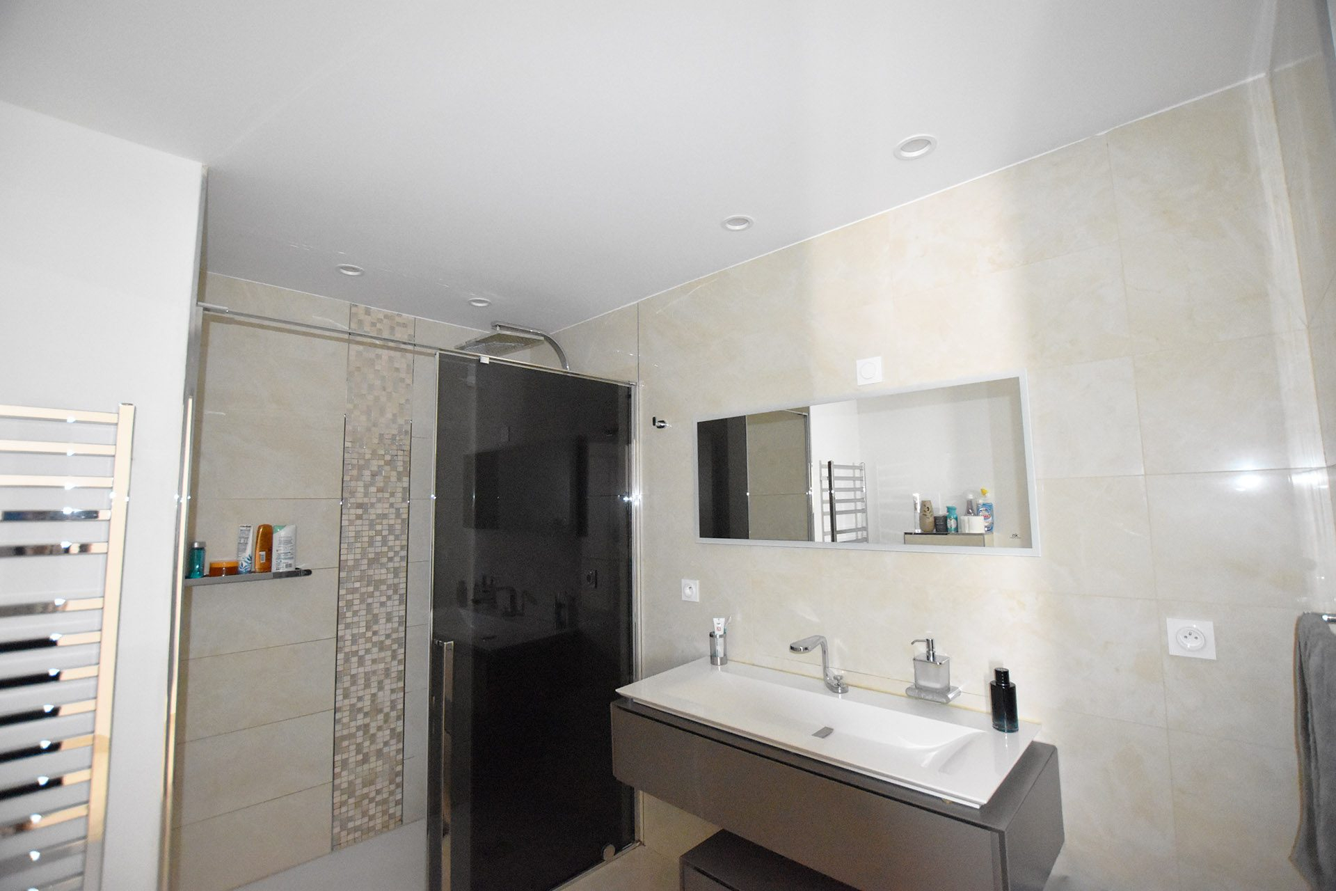 NÎMES – CARREAU DE LANES : Villa d’Exception de 248 m² sur 3000 m² de Terrain Paysagé avec Piscine et Pool House - photo 18