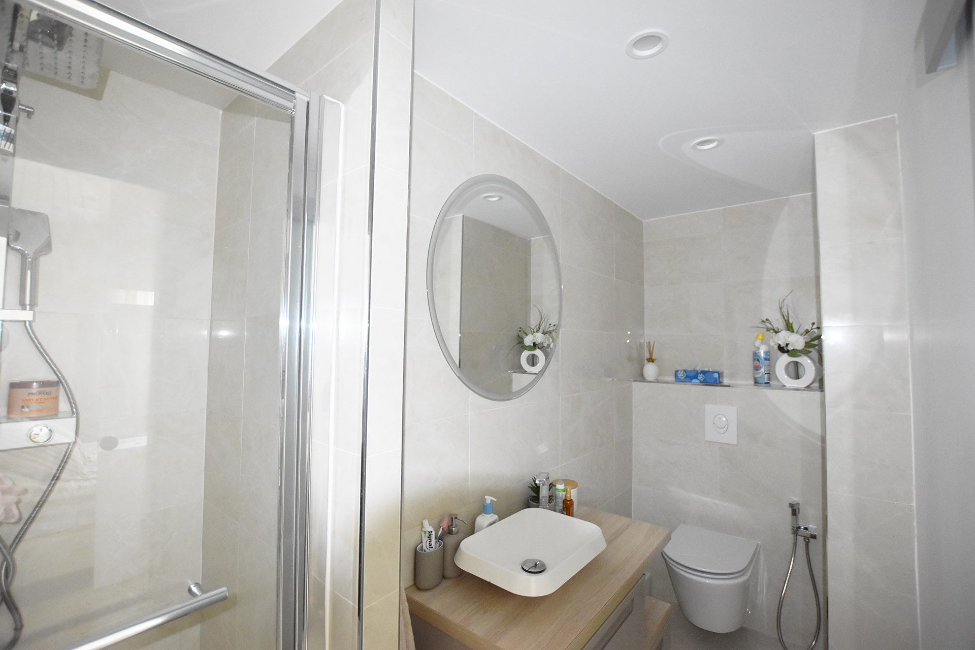 NÎMES – CARREAU DE LANES : Villa d’Exception de 248 m² sur 3000 m² de Terrain Paysagé avec Piscine et Pool House - photo 16