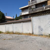 NIMES GREZAN : Garage fermé de 18 m² avec mezzanine - miniature 3