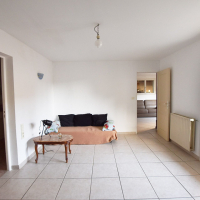 GARONS : Maison familiale de type 7 de 160 m² avec jardin, piscine, garages et atelier. - miniature 15