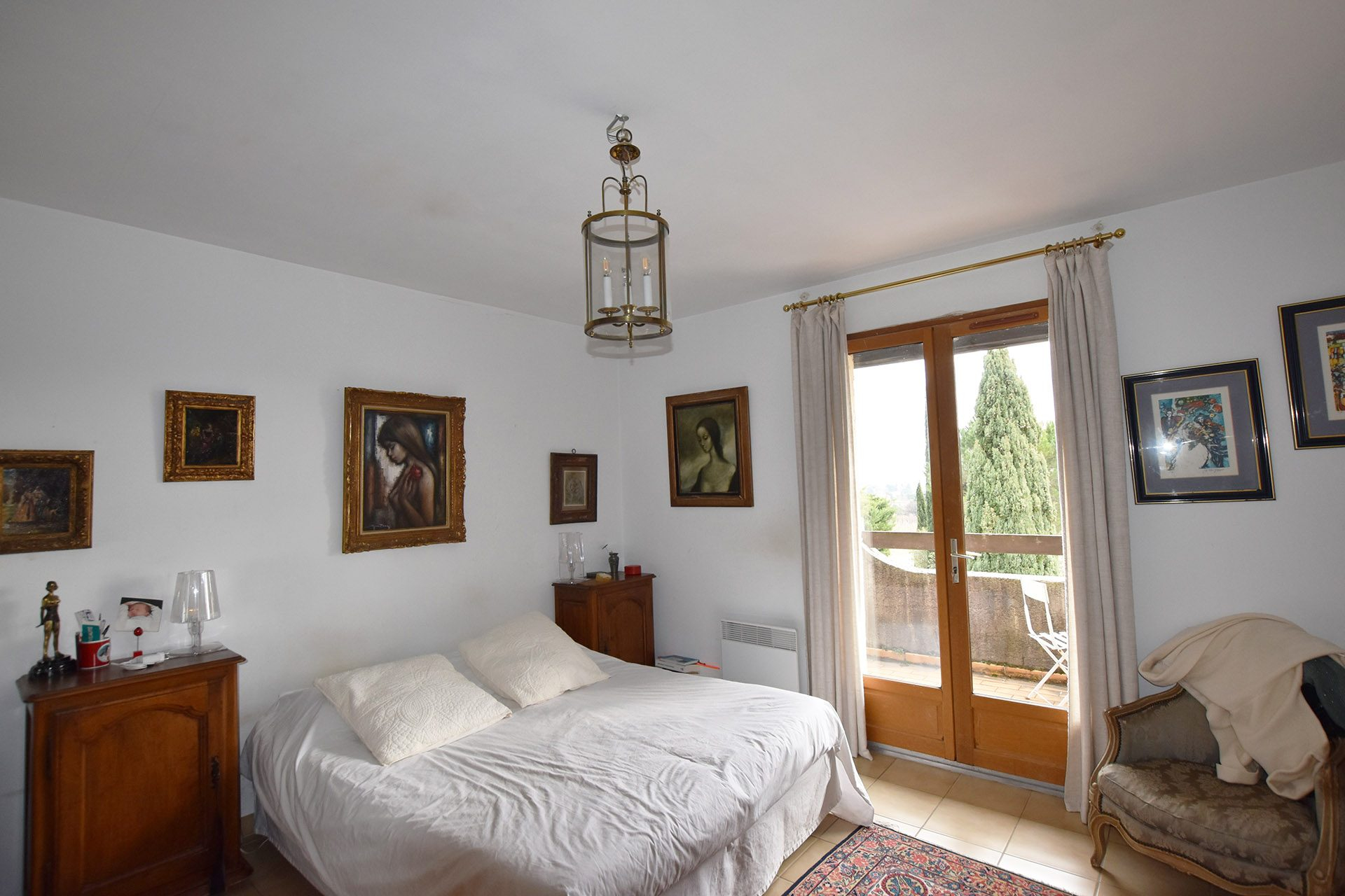 TAVEL : Spacieuse maison individuelle T7 de 214 m² sur un terrain arboré de 1560 m² - photo 14