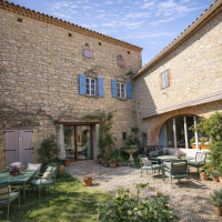 CASSAGNOLES : Mas provençal de caractère – 208 m² habitables – 355 m² au sol – Jardin 943 m² - miniature 2