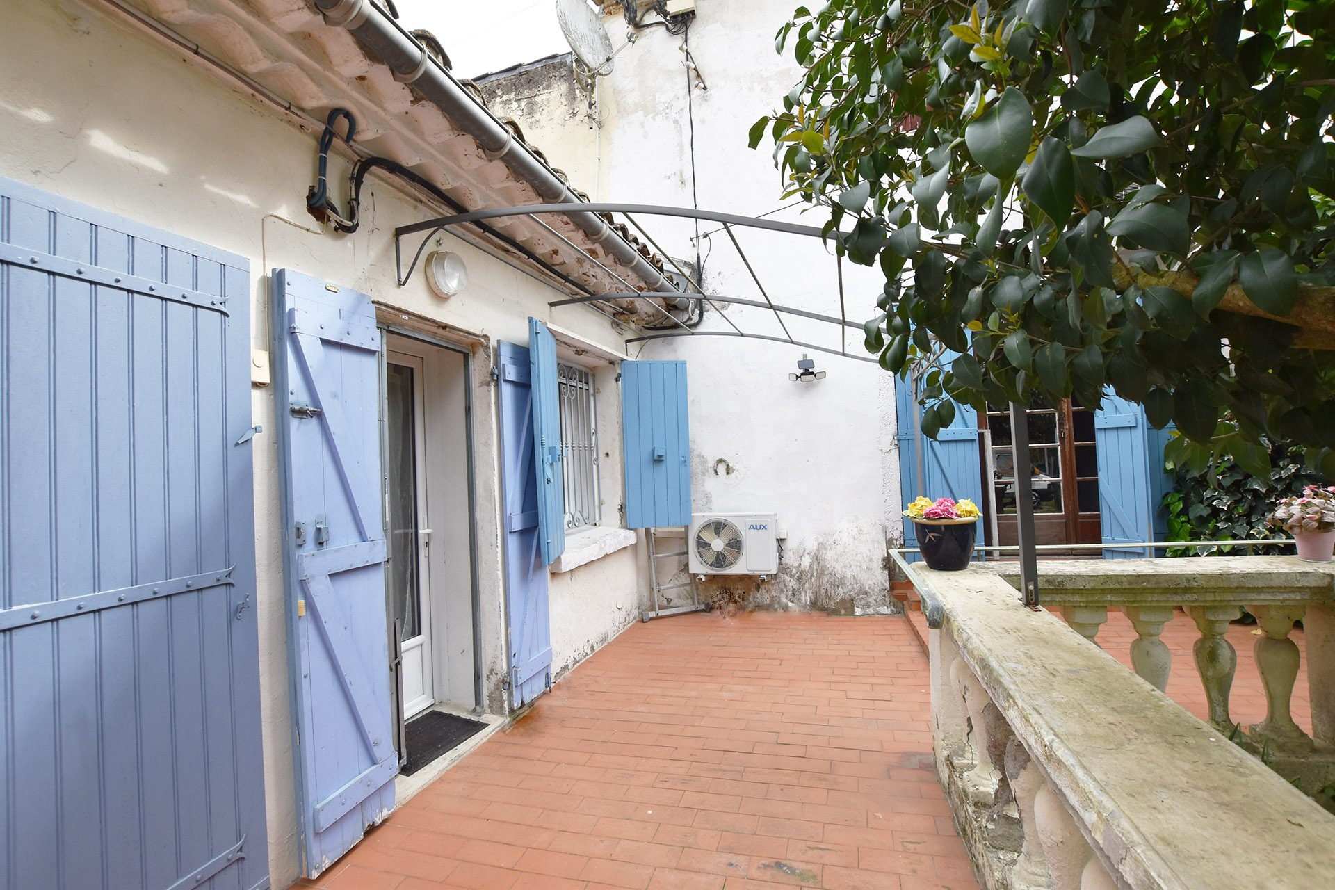 BOUILLARGUES : Mas - Ensemble immobilier de 4 maisons sur 7100m2 de terrain - photo 17