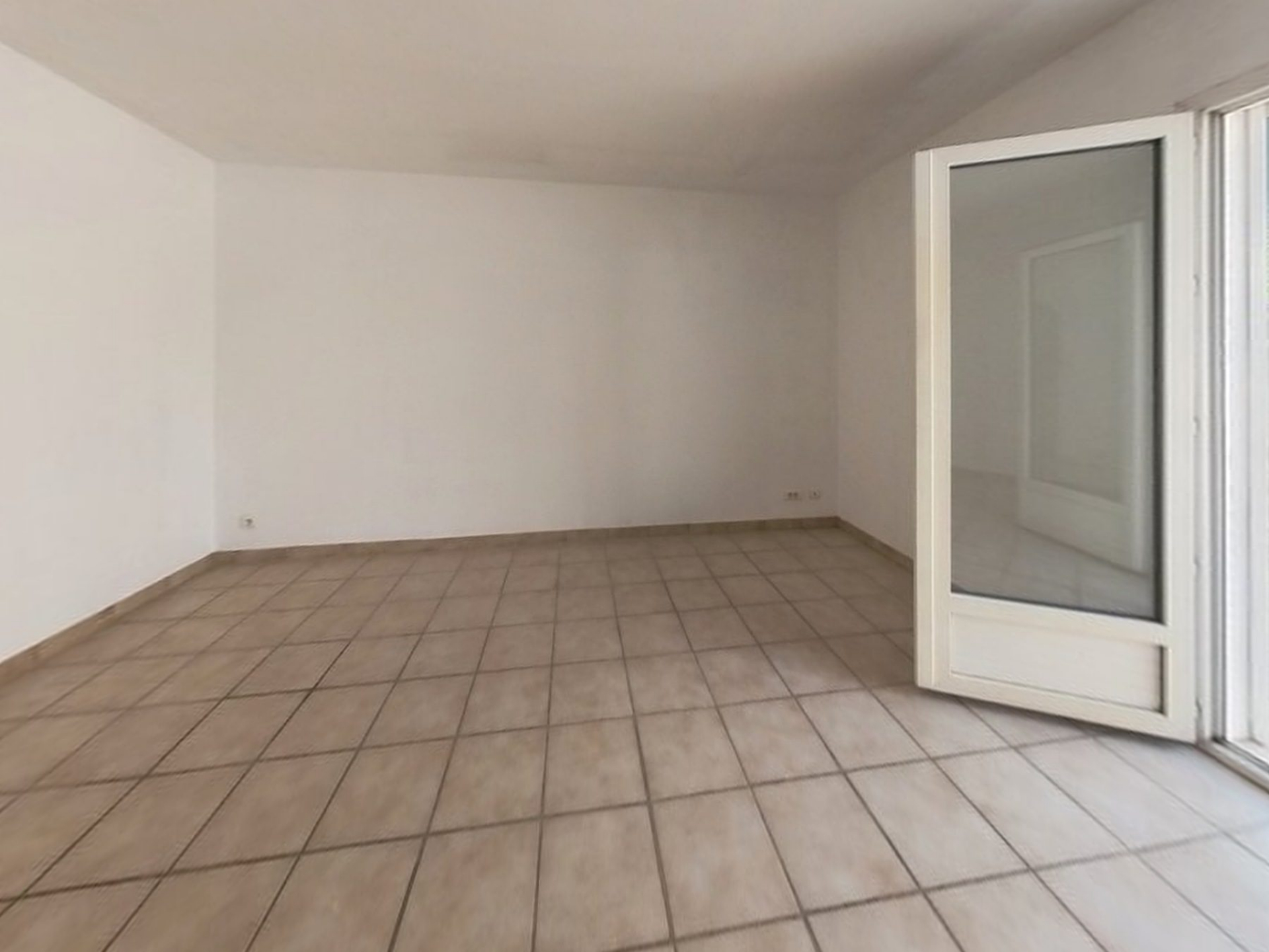 GARONS : Maison de plain pied de type 4 de 89 m2 - photo 2